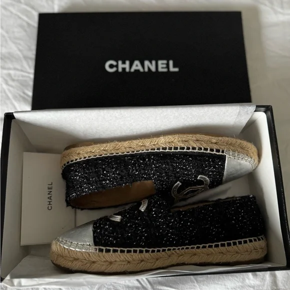 💯CHANEL Metallic Lambskin Tweed Espadrilles